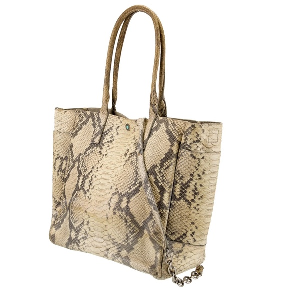 Tiffany & Co. | Vintage Lizard Leather Shoulder Bag w/Suede Lining ♥ GORGEOUS!! - Picture 2 of 15